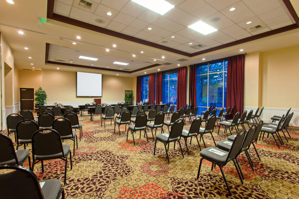 Holiday Inn Express & Suites Seattle Downtown - Lake Union by IHG