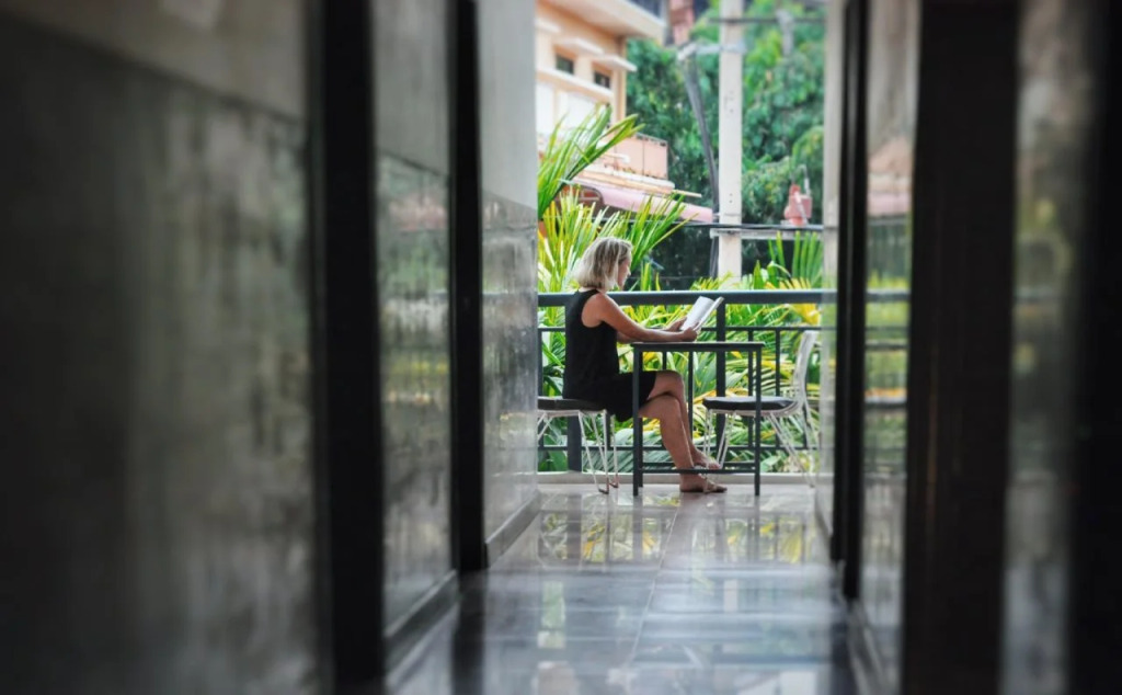 Yellow Hostel
