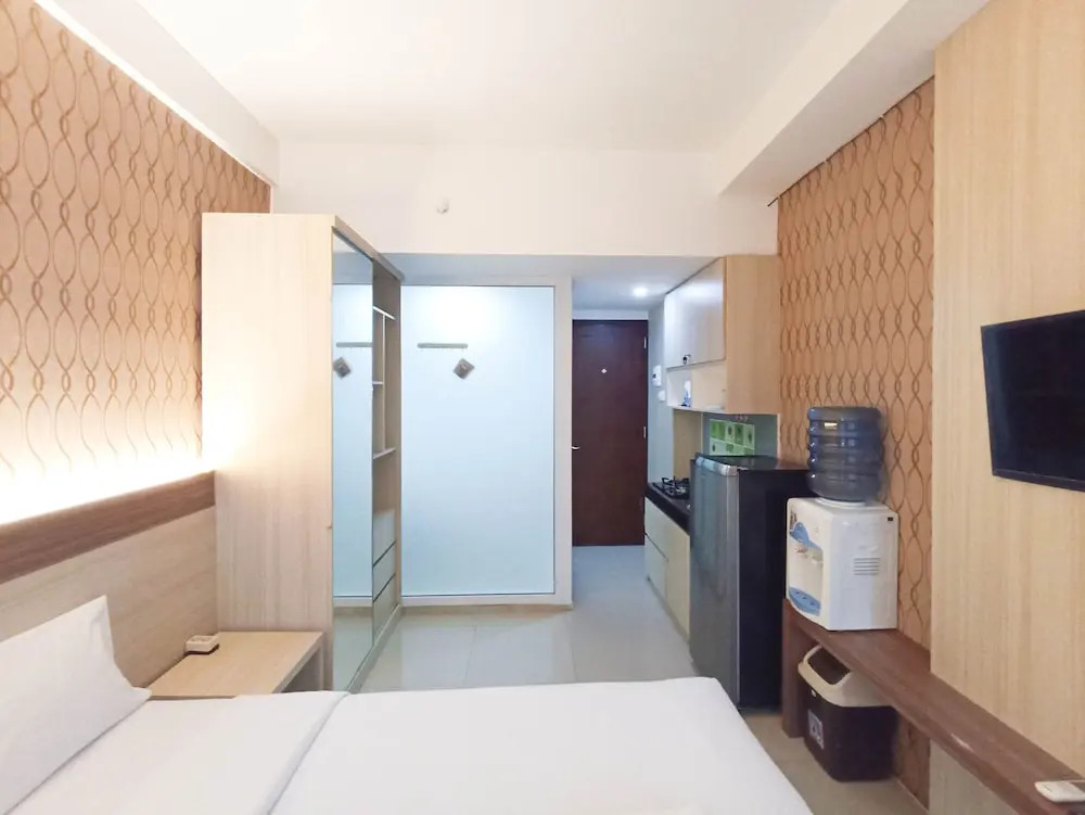 Minimalist and Good Studio at Vivo Apartment By Travelio