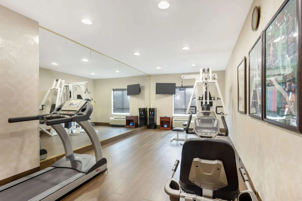 Comfort Inn & Suites Carneys Point - Pennsville