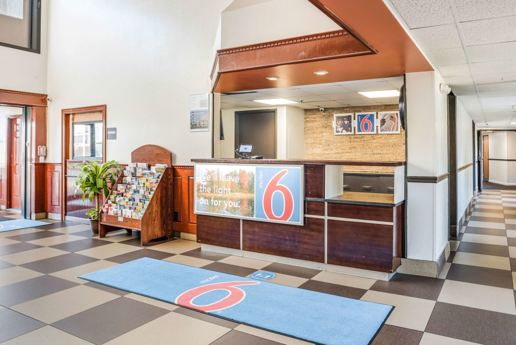 Motel 6-Levittown, PA - Bensalem