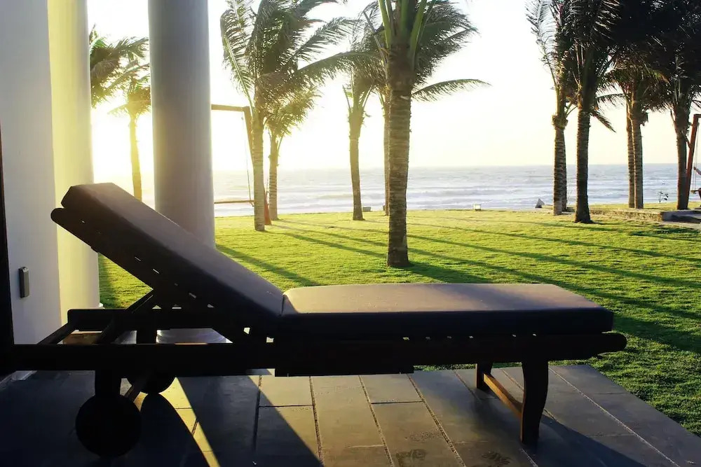 Starlight Villa Beach Resort & Spa