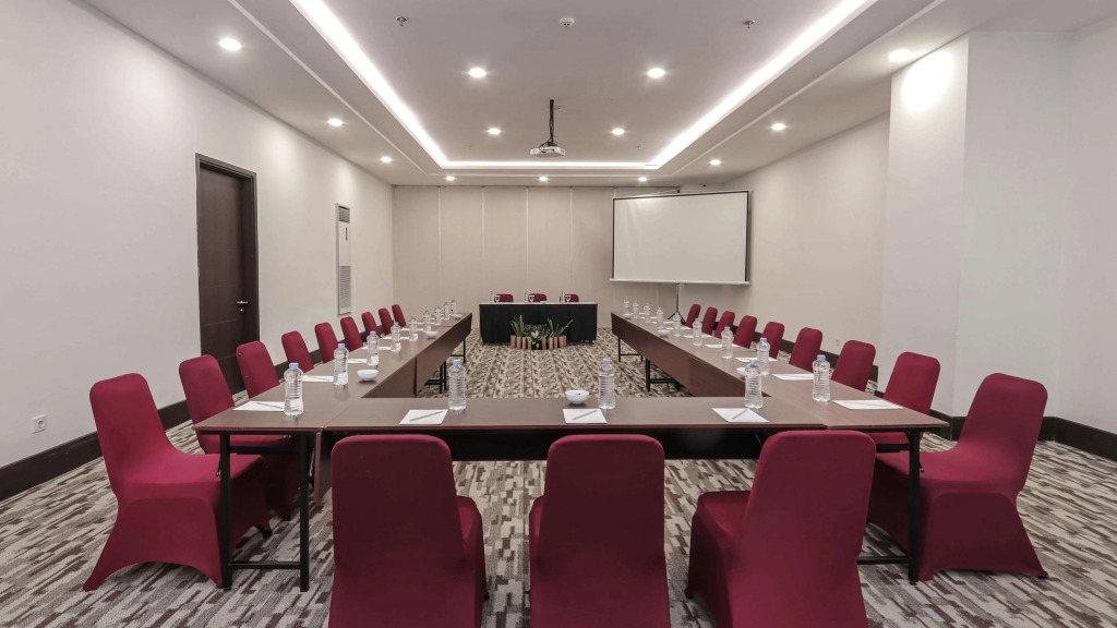 Golden Tulip Essential Makassar