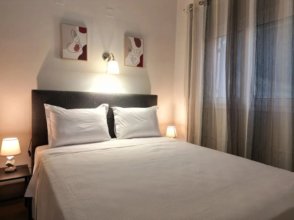 Gems Suites