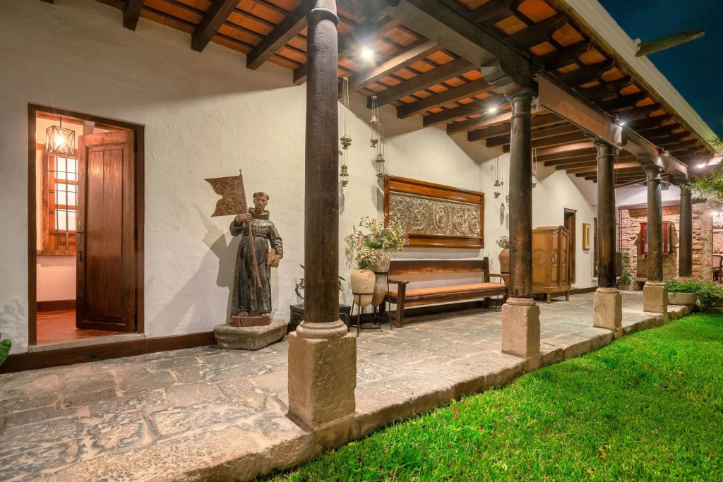 Las Cruces Boutique Hotel