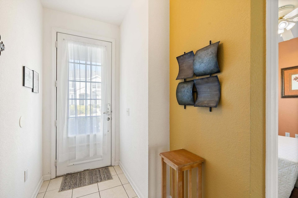 Windsor Hills 3 Bedroom Private Pool Townhome 0866