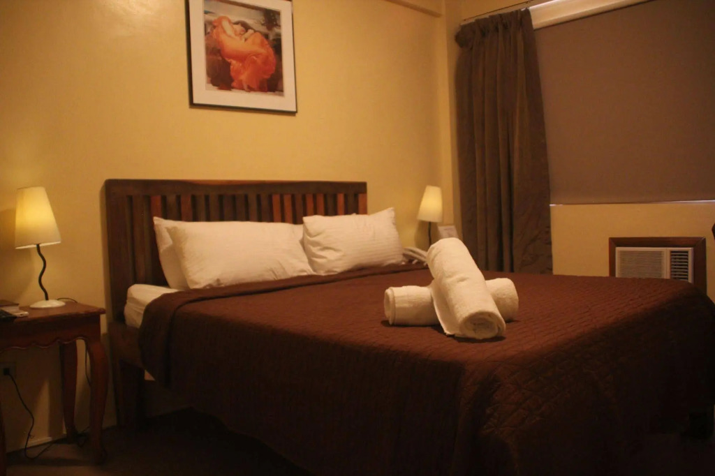 Spring Plaza Hotel