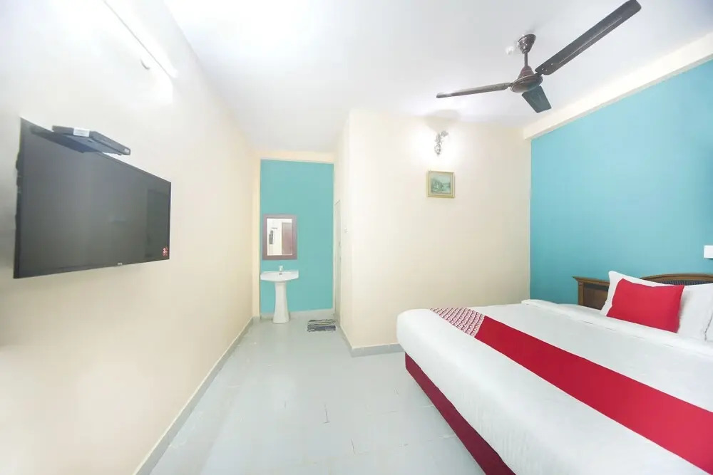 Muthu Residency by OYO Rooms