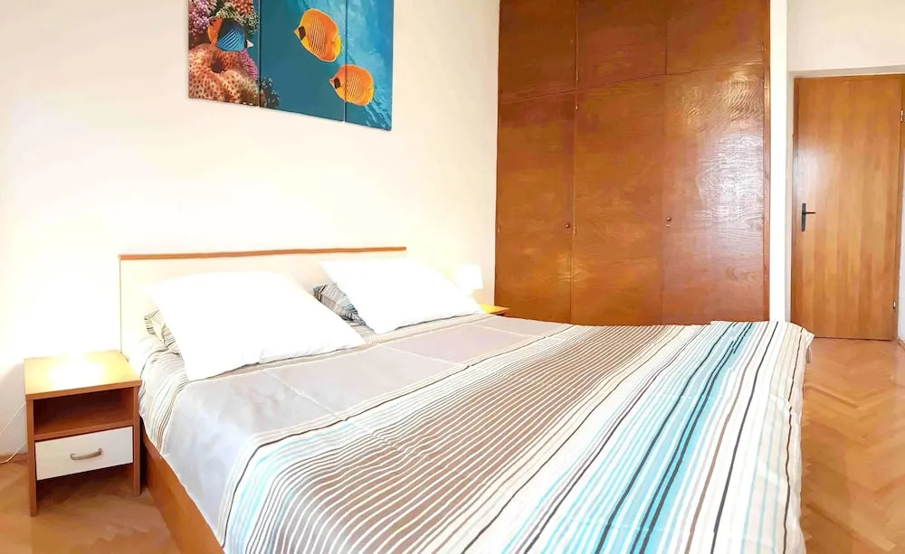 Apartment With 2 Bedrooms in Supetar, With Wonderful sea View, Furnish
