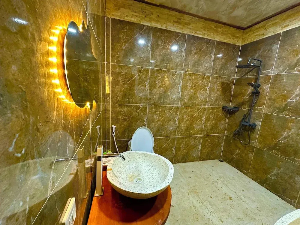 puunee guest house & restaurant
