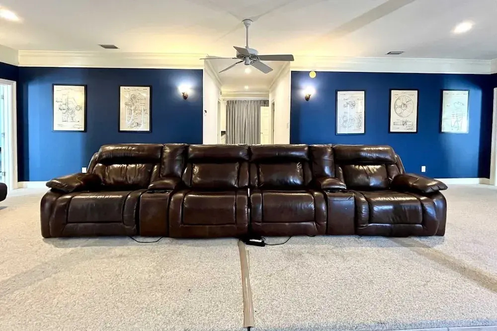 H Blue Atlantis 6 Bedroom Home by RedAwning