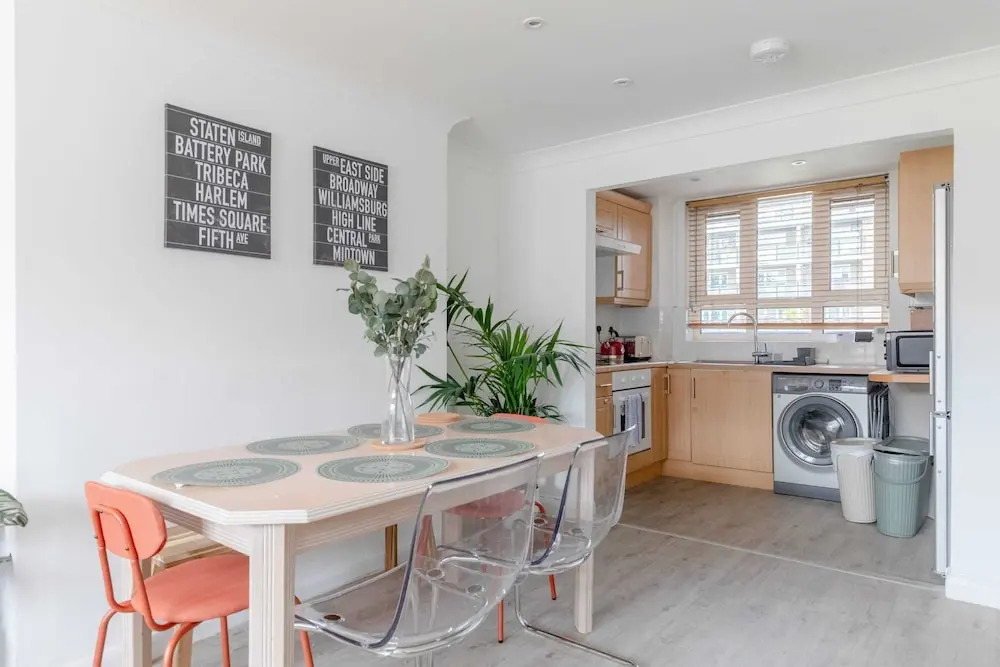 Spacious 3BD Flat, Close to Tube - Fulham!