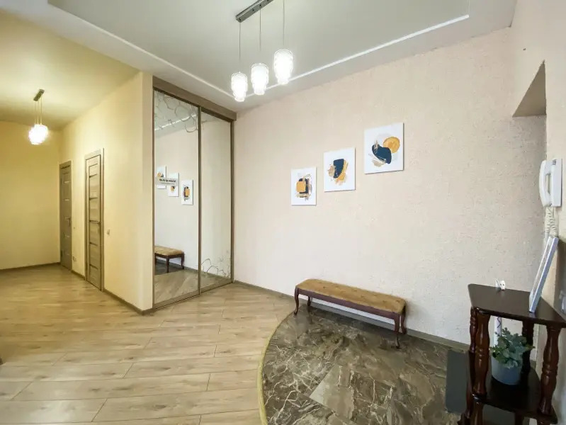 UT Тихомирного 19