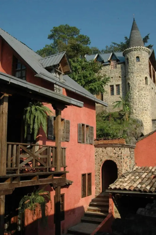 Big Tower Hotel