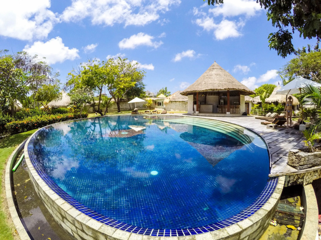 Three-bedroom Villa With Private Pool at La Joya Balangan Resort