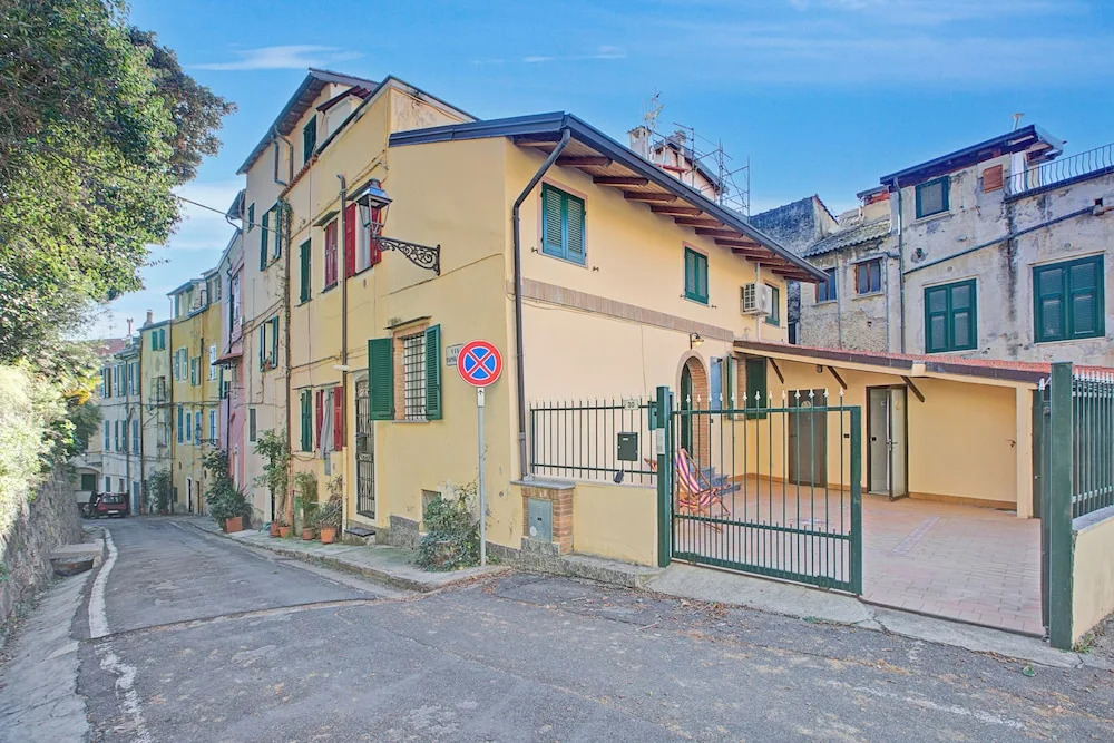 Queen Elena Home Centro Sanremo