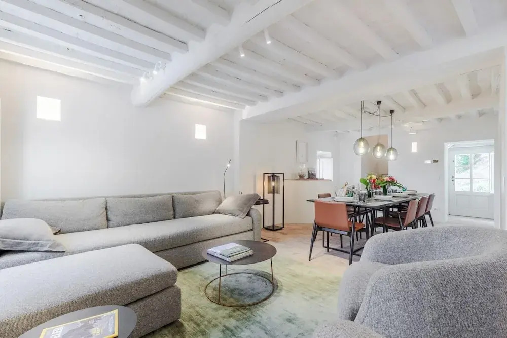 Tramonto Farmhouse Contemporary Tradition