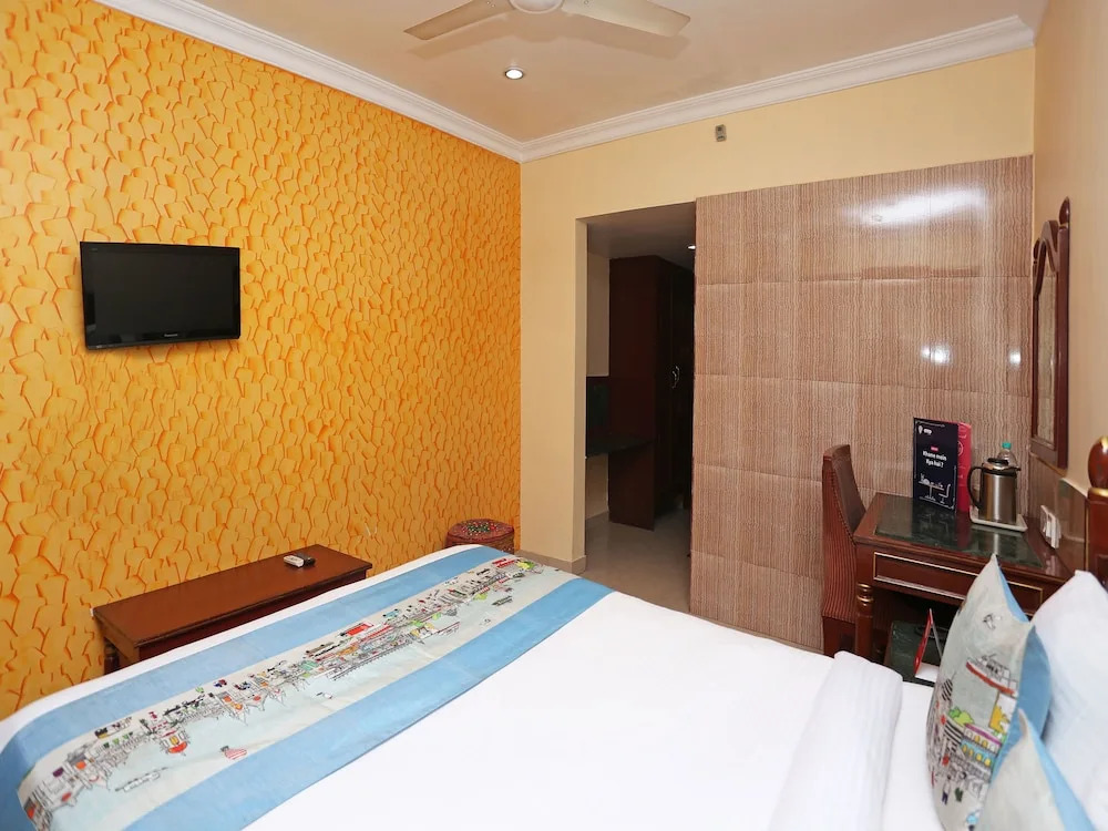 OYO 7786 Hotel Monsoon Palace