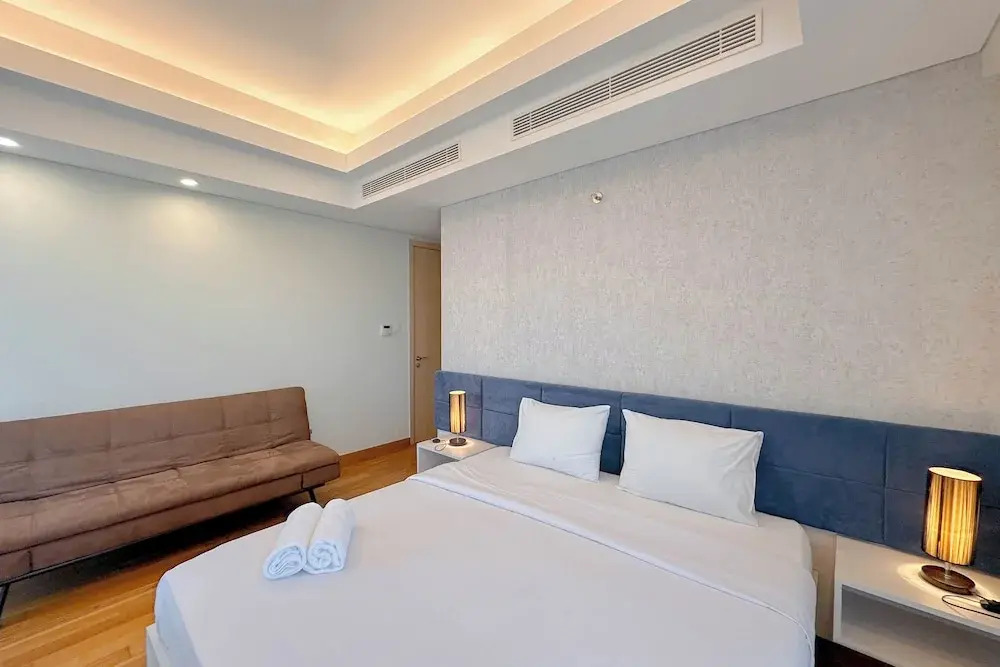 Spacious And Elegant 2Br At One East Penthouse & Residence Apartment
