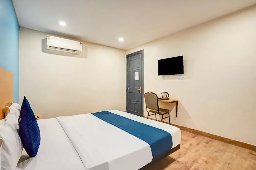 Hotel Twamev residency Uttam Nagar couple friendly