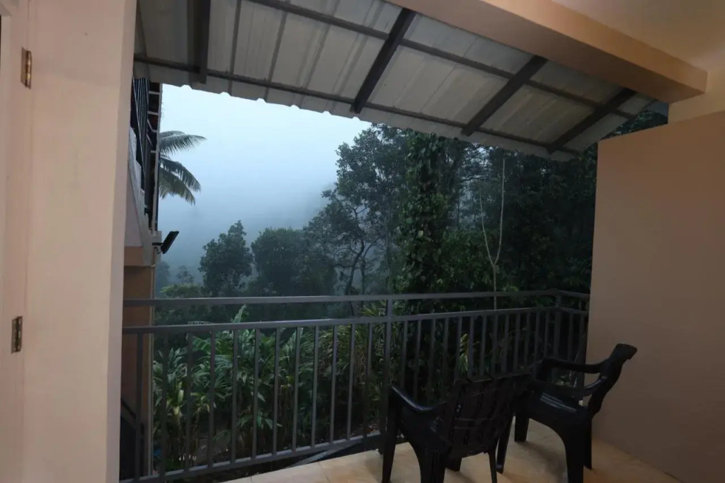 Casa Amari Plantaion Resort Munnar