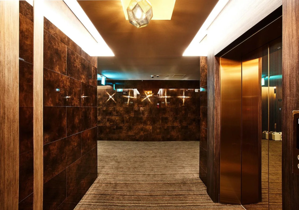 Hotel Wanted