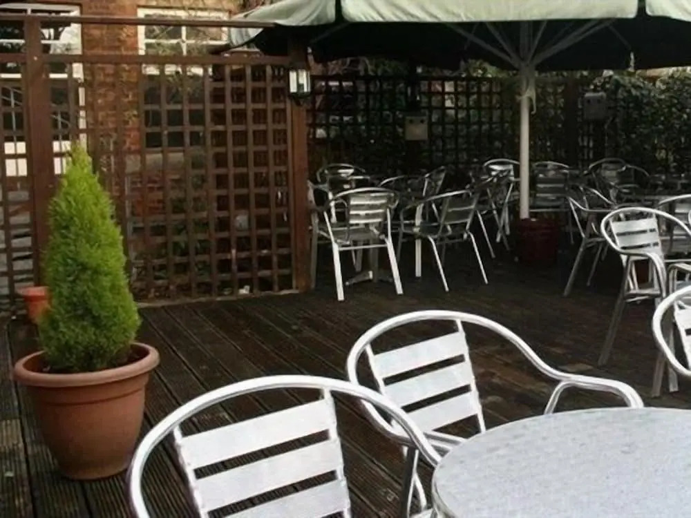 The Dukeries Lodge, Edwinstowe, Nottinghamshire