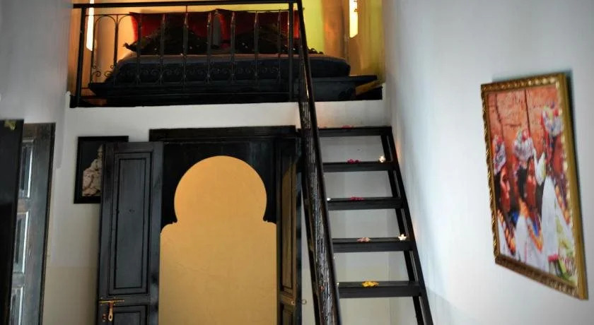Riad Bleu Topaze