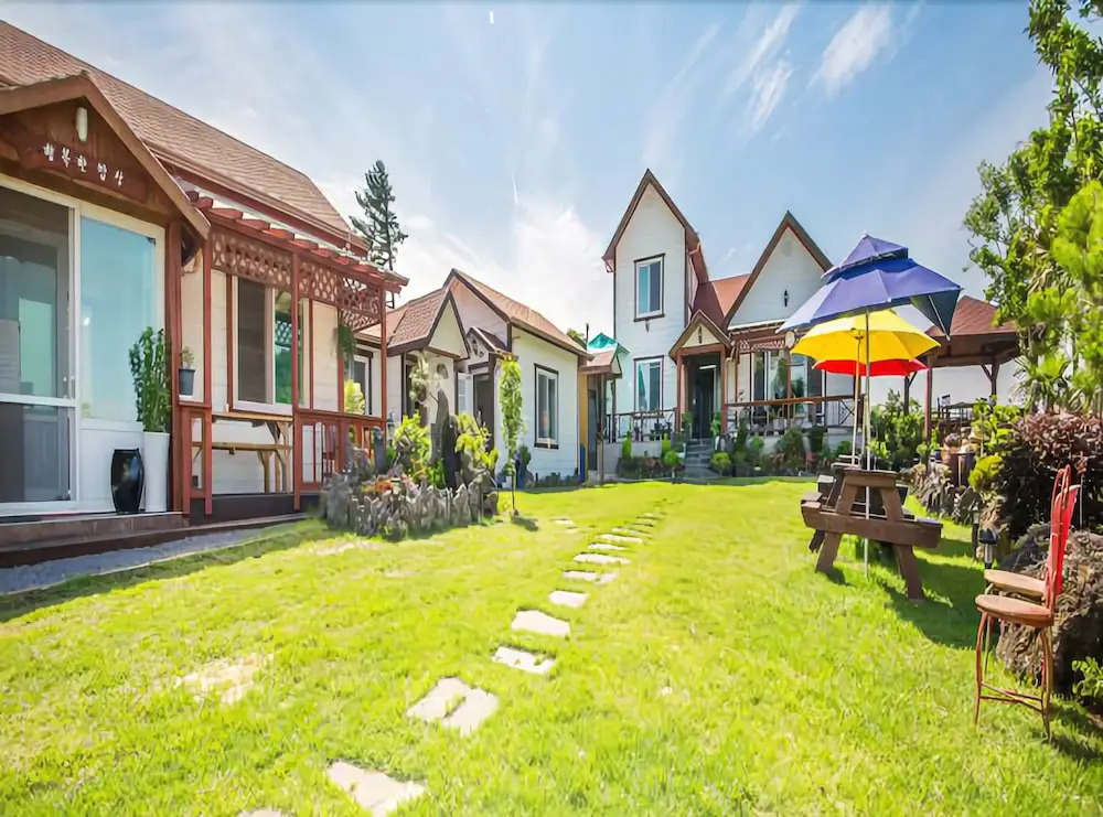 Jeju Happy Cabin Pension