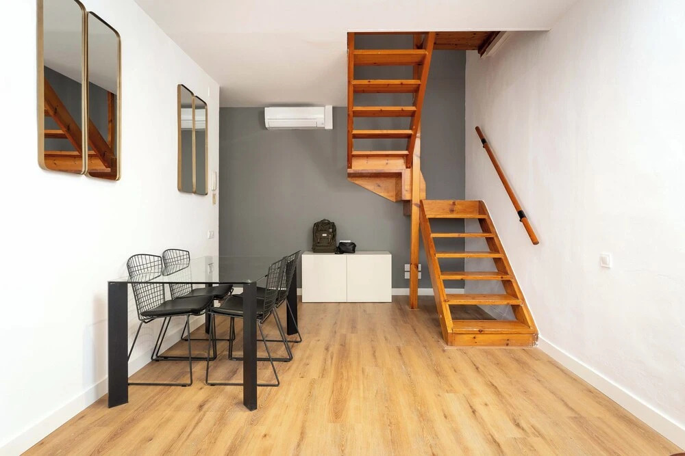 Guifré Apartment