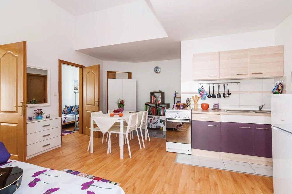 Beautiful Apartment in Vinjerac With 2 Bedrooms and Wifi