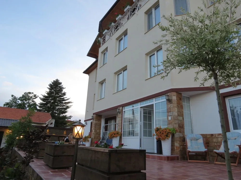 Aurora Guest House