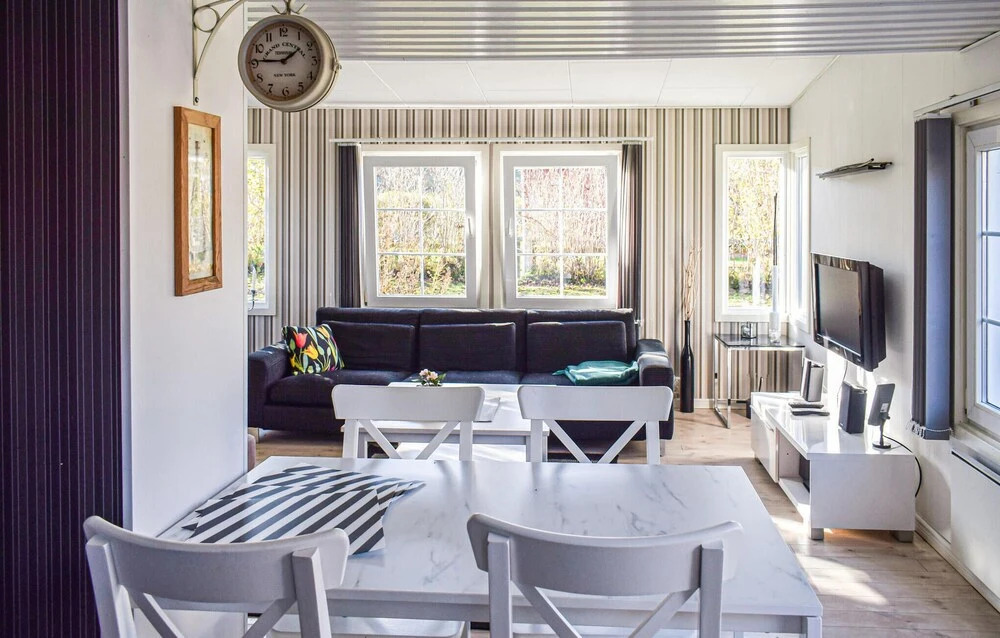 1 Bedroom Lovely Home In Huskvarna