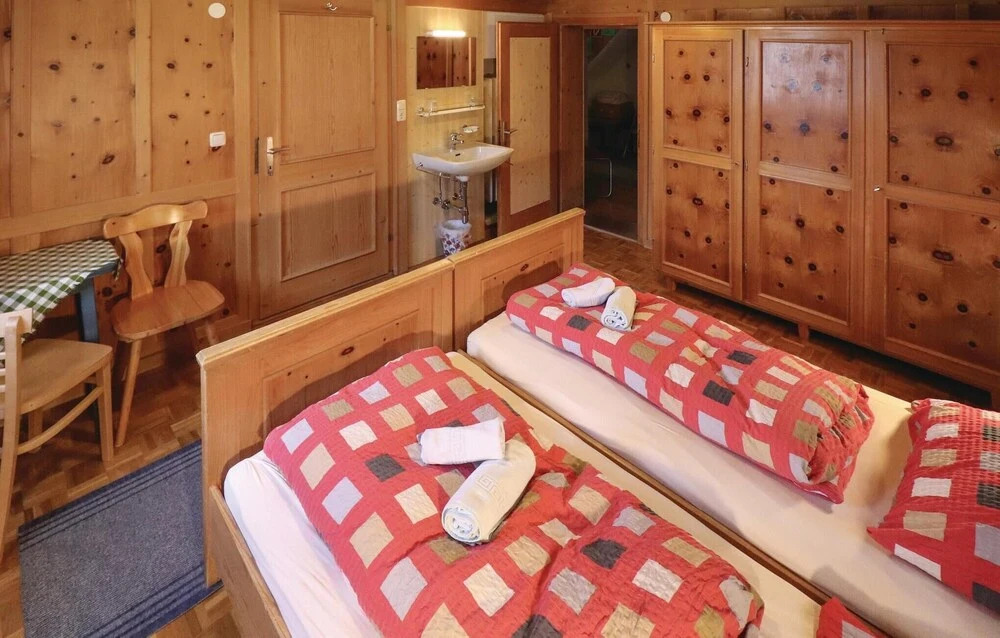 Beautiful Home in Gargellen With 5 Bedrooms and Wifi