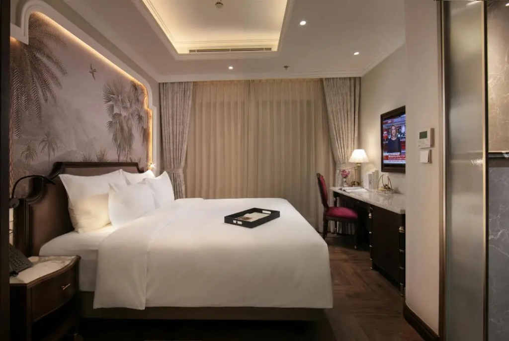 Heritage Ham Long Hotel and Spa