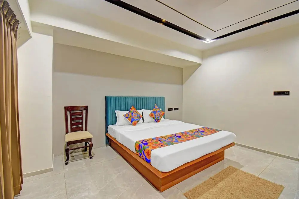 FabHotel New Moshi Grrand