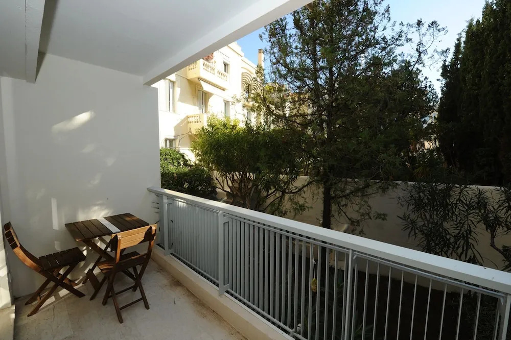 Welcome to Cannes - Corail 2