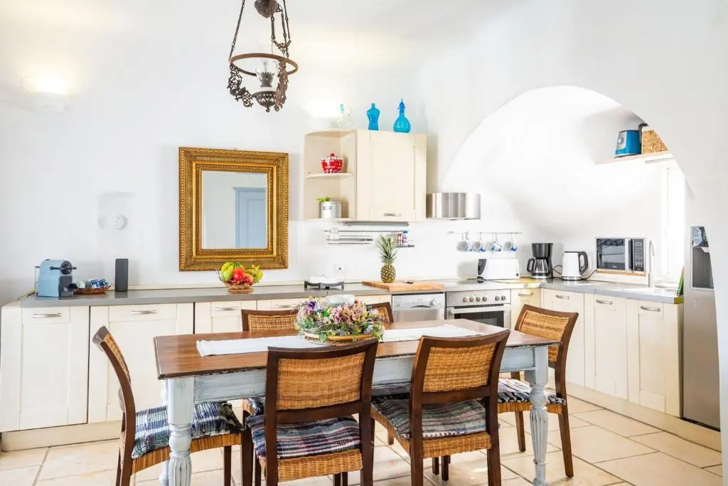 Charming villa in Platis Gialos with private pool