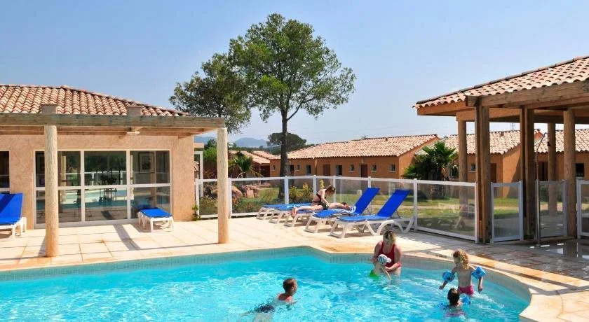 Résidence Goélia Le Village Azur