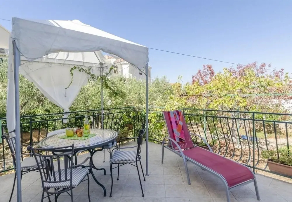 Jadranka - Comfortable and big Terrace - H