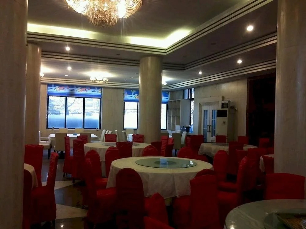 Qindao Yongbao Garden Hotel
