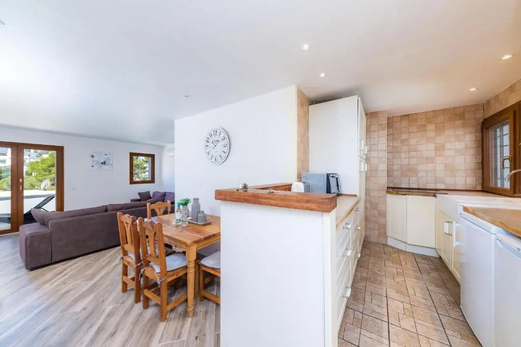 Beach Apartment 11