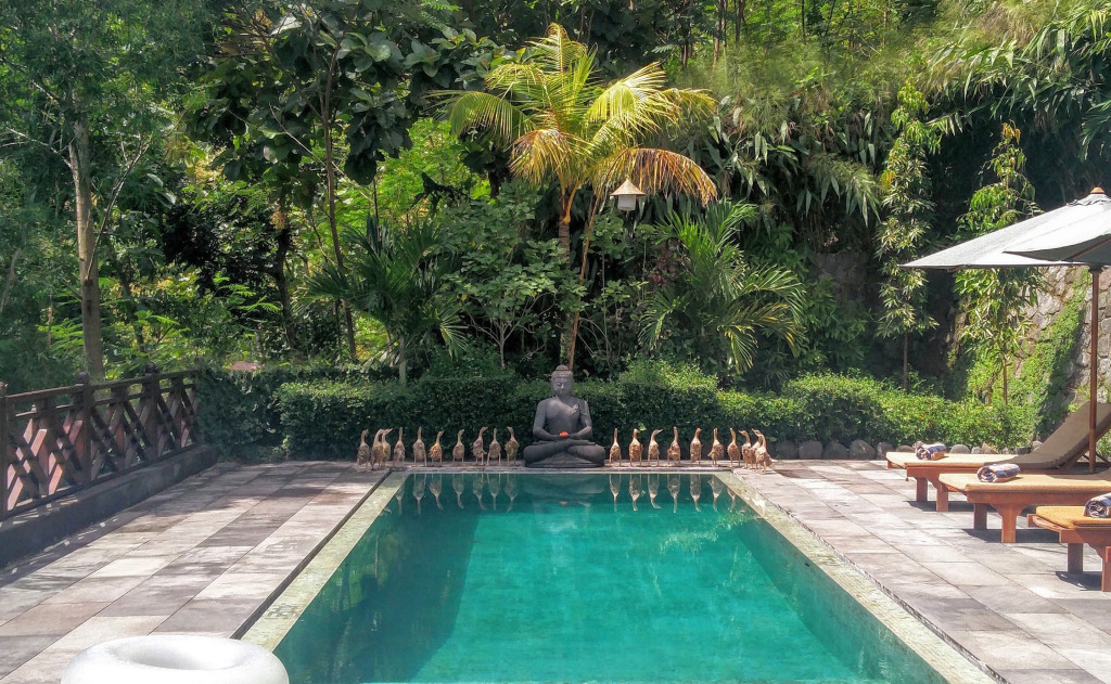 Villa Borobudur Resort