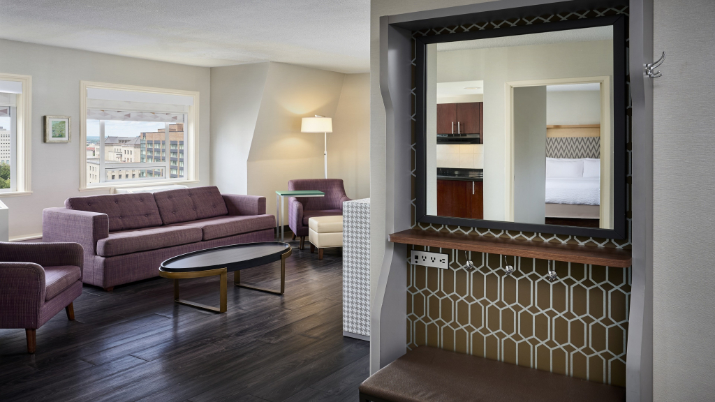 Holiday Inn - Ottawa Dwtn - Parliament Hill by IHG
