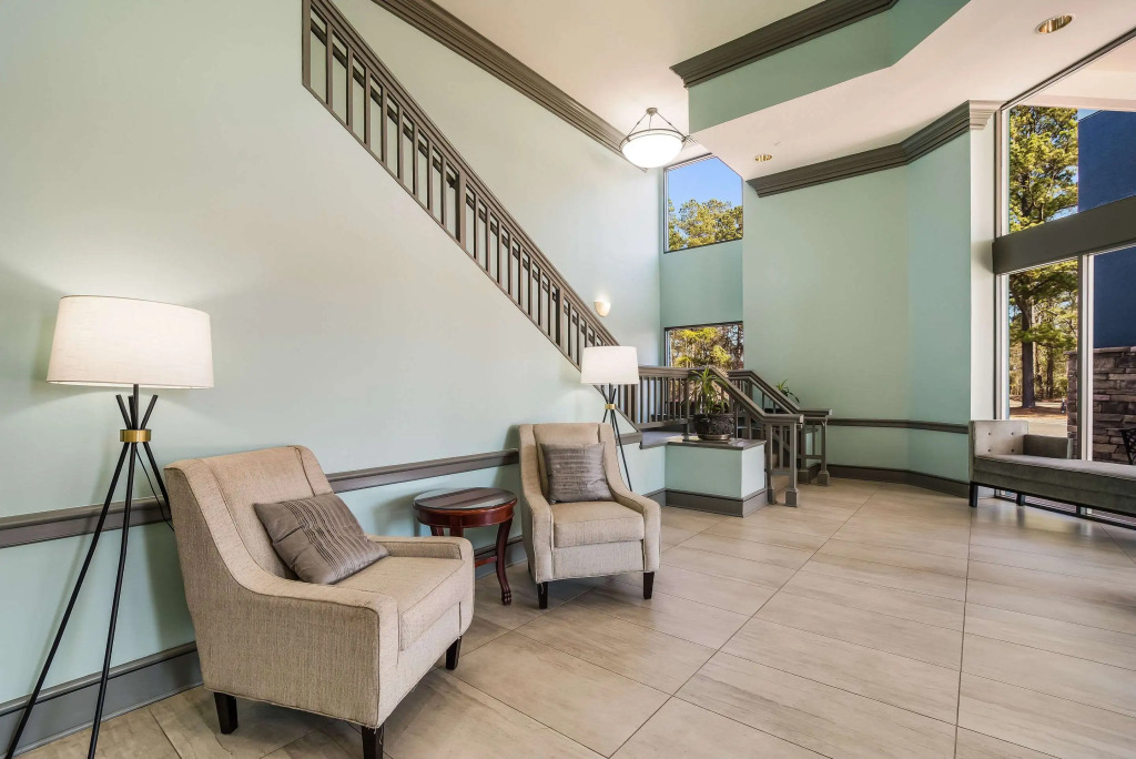 Clarion Inn & Suites Florence - Darlington