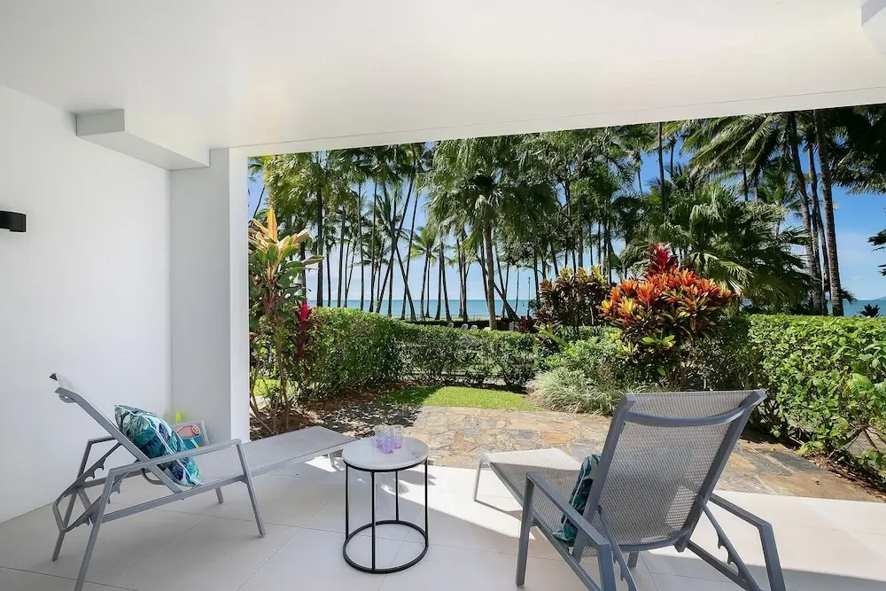 Ground-floor Absolute Beachfront Luxury