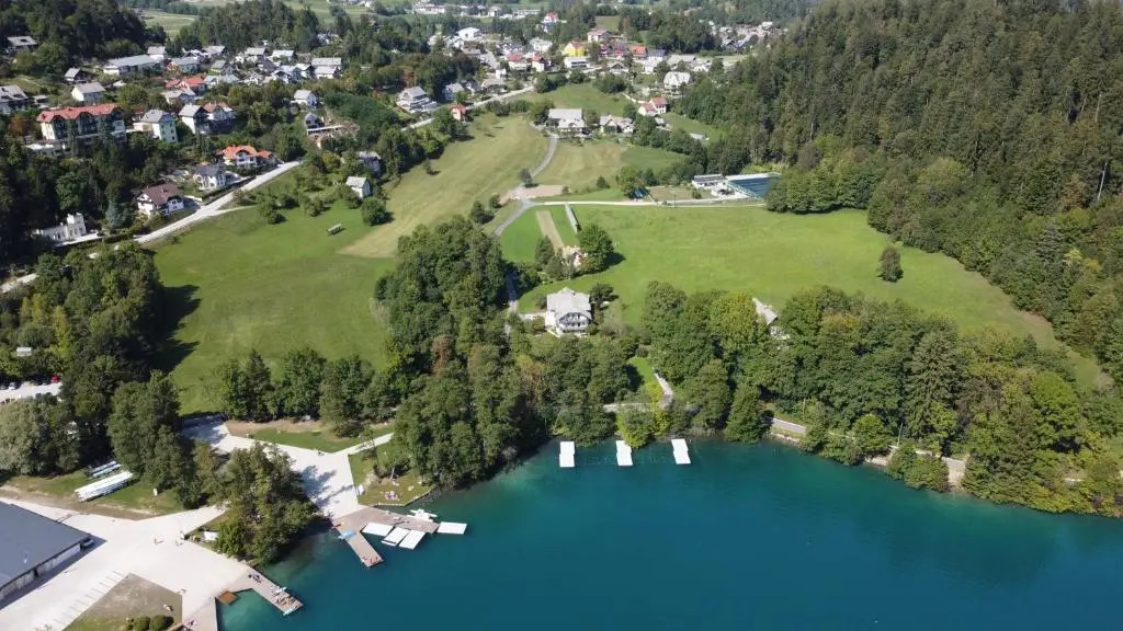 Lake House Sebanc