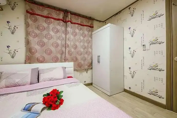 Seokmodo Haebichi Pension