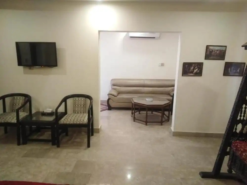 Thikana Hotel