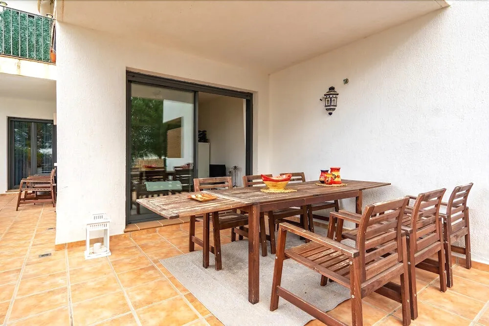 Ground Floor Terrace Apartment in Alamar Ref 31